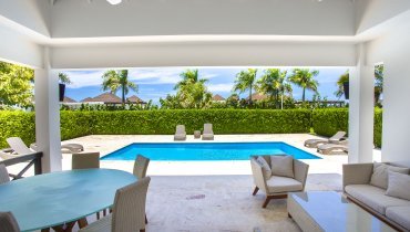 Villa for rent in Ocean Village Deluxe